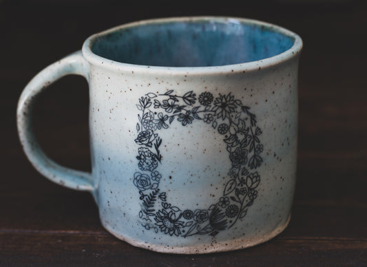 Monogram Mug "D" in Glacier