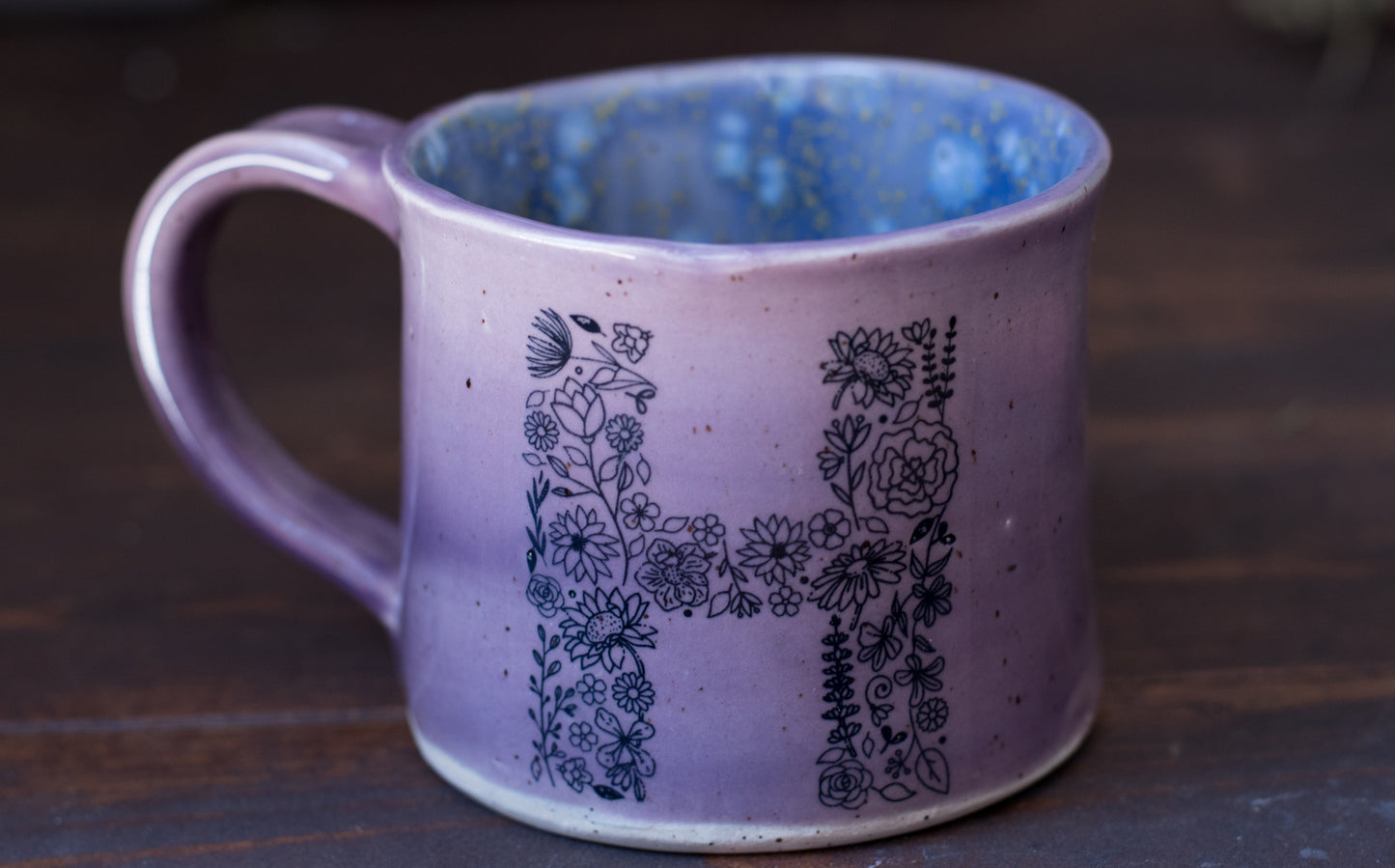 Monogram Mug "H" in Lavender