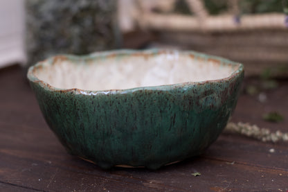 Pinch Pot Serving Bowls in Monstera